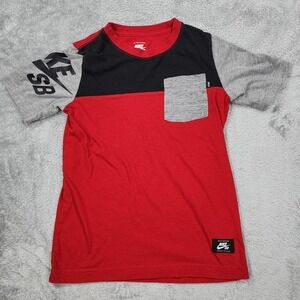 Nike SB Shirt Youth Small Red Gray Black Skateboarding Pocket Tee Boys 8-10 Yrs‎